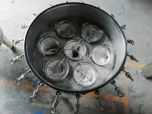 佛山不銹鋼袋式過(guò)濾器日常維護(hù)運(yùn)行