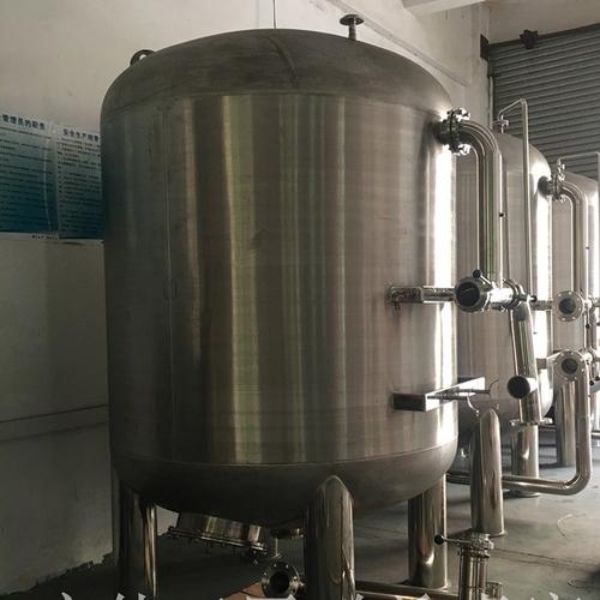 不銹鋼機(jī)械過濾器Φ700×2000x2.0規(guī)格5噸流量