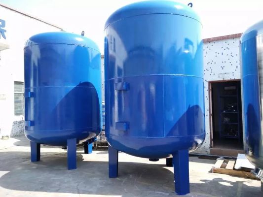 碳鋼機(jī)械過濾器Ф1000×2400×4.0維護(hù)保養(yǎng)
